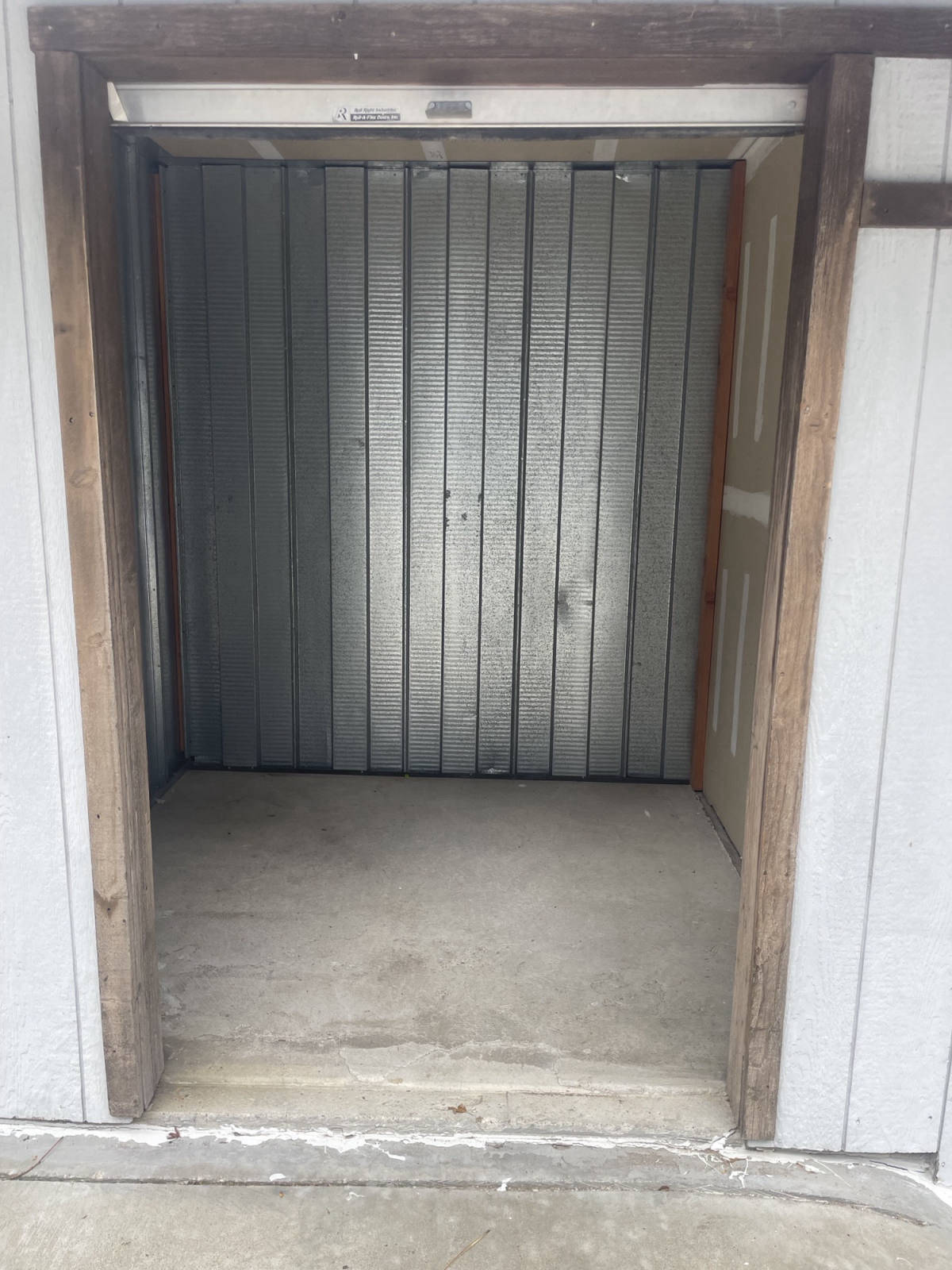 Storage unit completely empty after cleanout